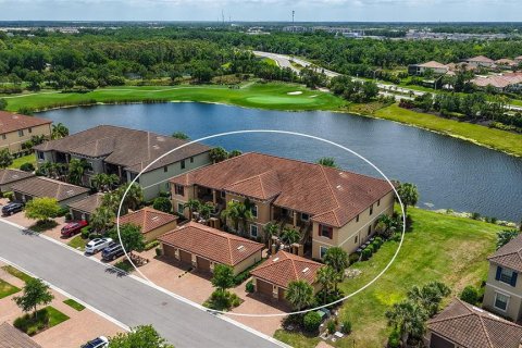Condo in Bradenton, Florida, 2 bedrooms  № 2233471 - photo 2