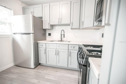 Casa en venta en Orlando, Florida, 3 dormitorios, 94.85 m2 № 1915543 - foto 11