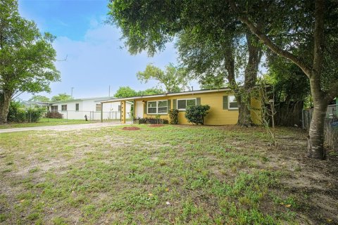 Casa en venta en Orlando, Florida, 3 dormitorios, 94.85 m2 № 1915543 - foto 2