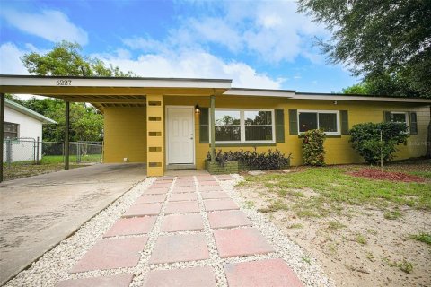 Casa en venta en Orlando, Florida, 3 dormitorios, 94.85 m2 № 1915543 - foto 1