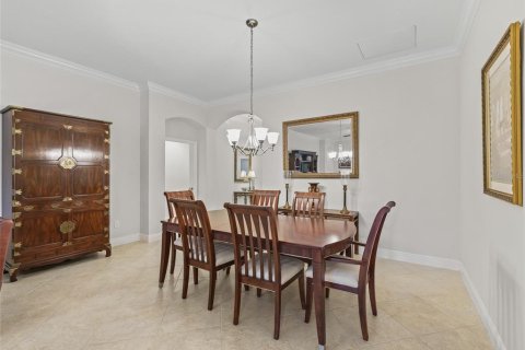 House in The Villages, Florida 4 bedrooms, 242.1 sq.m. № 1686601 - photo 12