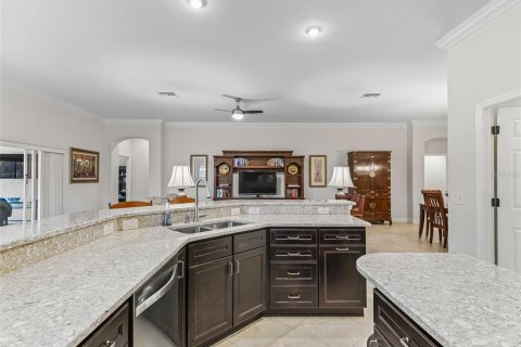 House in The Villages, Florida 4 bedrooms, 242.1 sq.m. № 1686601 - photo 24