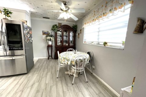 Condo in Sunrise, Florida, 2 bedrooms  № 1834566 - photo 6