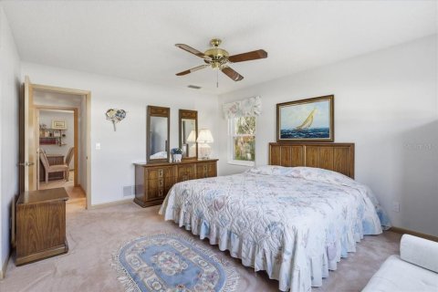 House in Palm Coast, Florida 3 bedrooms, 208.75 sq.m. № 2095145 - photo 16