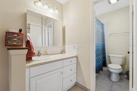 House in Tampa, Florida 3 bedrooms, 141.77 sq.m. № 1848137 - photo 14