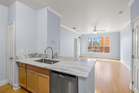 Copropriété à vendre à Tampa, Floride: 2 chambres, 89.93 m2 № 2106510 - photo 3