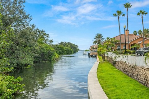 Copropriété à vendre à Tampa, Floride: 2 chambres, 89.93 m2 № 2106510 - photo 30
