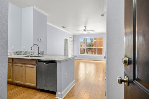 Copropriété à vendre à Tampa, Floride: 2 chambres, 89.93 m2 № 2106510 - photo 2