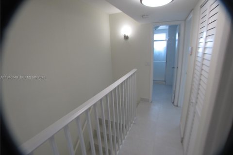 Adosado en alquiler en Sweetwater, Florida, 4 dormitorios, 124.86 m2 № 1998504 - foto 18