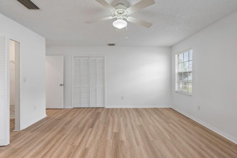 Casa en venta en Palm Bay, Florida, 3 dormitorios, 125.98 m2 № 2250693 - foto 16