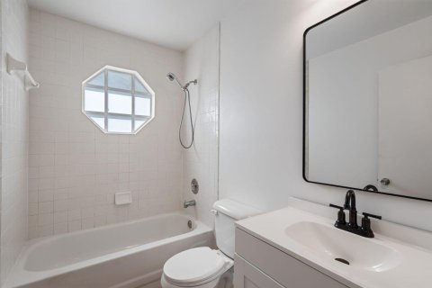 Casa en venta en Palm Bay, Florida, 3 dormitorios, 125.98 m2 № 2250693 - foto 19