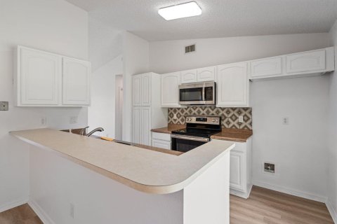 Casa en venta en Palm Bay, Florida, 3 dormitorios, 125.98 m2 № 2250693 - foto 8