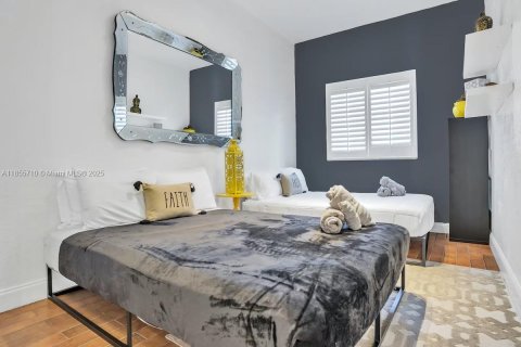 Снять в аренду виллу или дом в Холливуд, Флорида 5 спален, 205.13м2, № 2034714 - фото 11