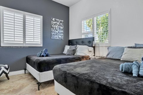 Снять в аренду виллу или дом в Холливуд, Флорида 5 спален, 205.13м2, № 2034714 - фото 18