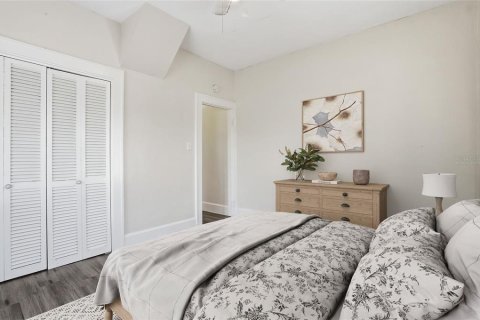 Casa en venta en Saint Petersburg, Florida, 4 dormitorios, 155.43 m2 № 2141957 - foto 6