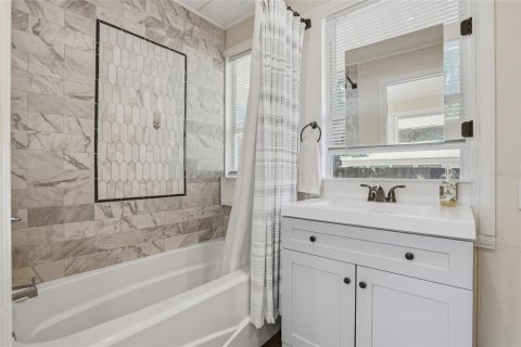 Casa en venta en Saint Petersburg, Florida, 4 dormitorios, 155.43 m2 № 2141957 - foto 10