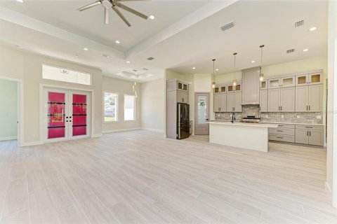 House in North Port, Florida 3 bedrooms, 208.57 sq.m. № 1771018 - photo 16