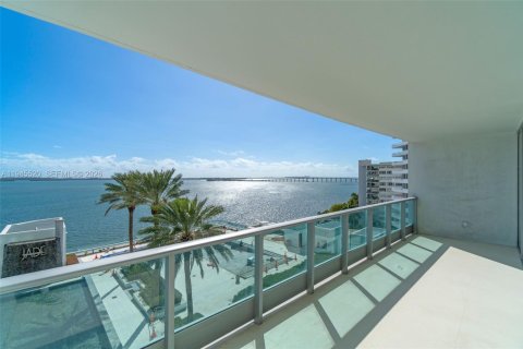 Condominio en venta en Miami, Florida, 1 dormitorio, 105.44 m2 № 2002123 - foto 20