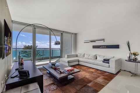 Condominio en venta en Miami, Florida, 1 dormitorio, 105.44 m2 № 2002123 - foto 6
