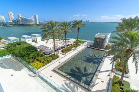 Condominio en venta en Miami, Florida, 1 dormitorio, 105.44 m2 № 2002123 - foto 21