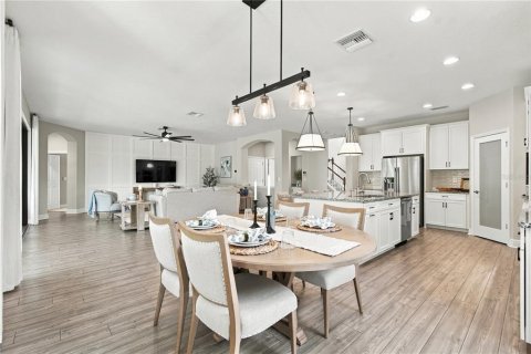 Casa en venta en Land O' Lakes, Florida, 5 dormitorios, 391.95 m2 № 2384069 - foto 16