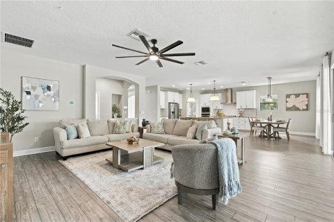 Casa en venta en Land O' Lakes, Florida, 5 dormitorios, 391.95 m2 № 2384069 - foto 12