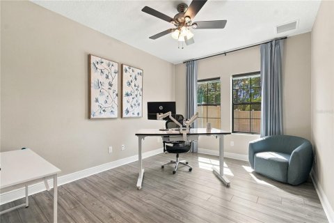 Casa en venta en Land O' Lakes, Florida, 5 dormitorios, 391.95 m2 № 2384069 - foto 6