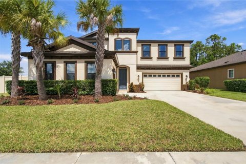 Casa en venta en Land O' Lakes, Florida, 5 dormitorios, 391.95 m2 № 2384069 - foto 2