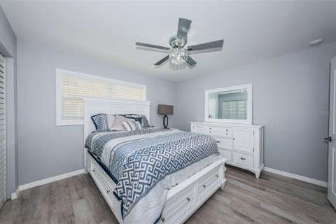 Condominio en alquiler en Treasure Island, Florida, 1 dormitorio, 53.88 m2 № 1782404 - foto 22