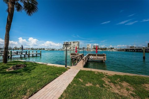 Condominio en alquiler en Treasure Island, Florida, 1 dormitorio, 53.88 m2 № 1782404 - foto 29