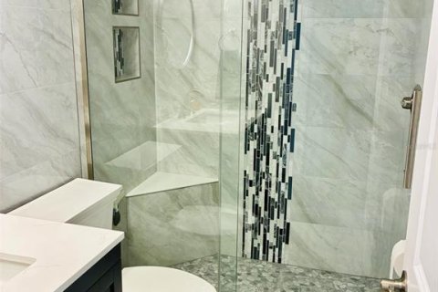 Condominio en alquiler en Treasure Island, Florida, 1 dormitorio, 53.88 m2 № 1782404 - foto 5