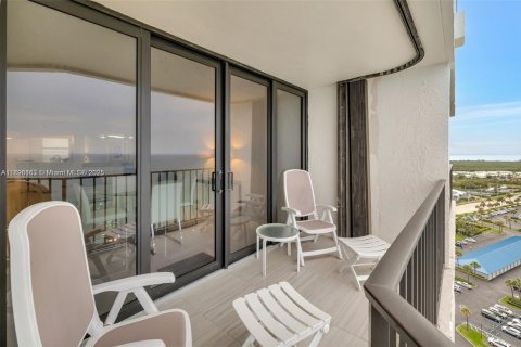 Снять в аренду кондоминиум в Дженсен-Бич, Флорида 2 спальни, 125.05м2, № 2014316 - фото 29