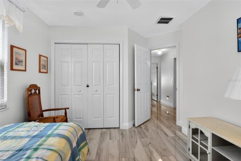 Casa en venta en Lady Lake, Florida, 3 dormitorios, 160.72 m2 № 1907878 - foto 28
