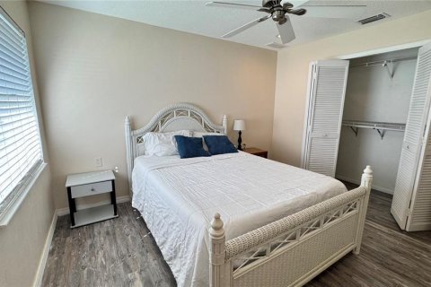 House in Palm Coast, Florida 4 bedrooms, 153.29 sq.m. № 2397049 - photo 22