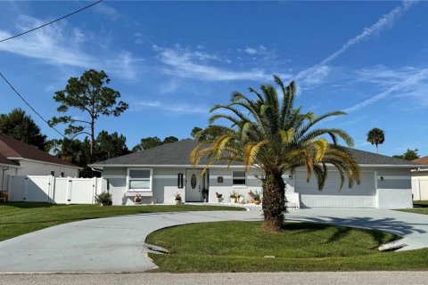 House in Palm Coast, Florida 4 bedrooms, 153.29 sq.m. № 2397049 - photo 5