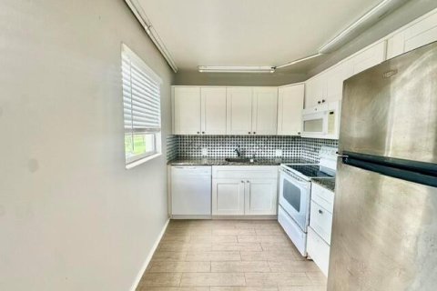 Copropriété à vendre à Boca Raton, Floride: 2 chambres, 77.57 m2 № 2261795 - photo 4