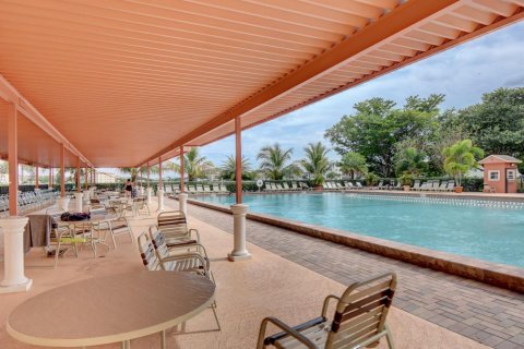 Copropriété à vendre à Boca Raton, Floride: 2 chambres, 77.57 m2 № 2261795 - photo 30