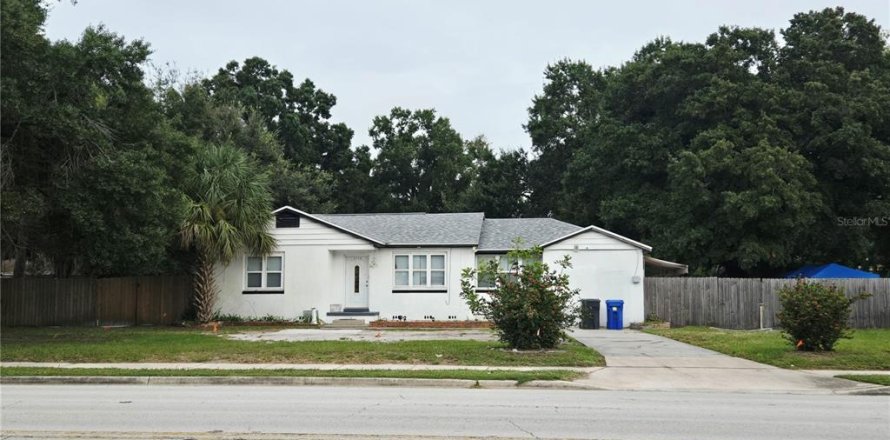 Villa ou maison à Tampa, Floride 4 chambres, 146.04 m2 № 2411421