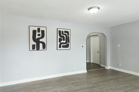 Villa ou maison à vendre à Tampa, Floride: 4 chambres, 146.04 m2 № 2411421 - photo 10