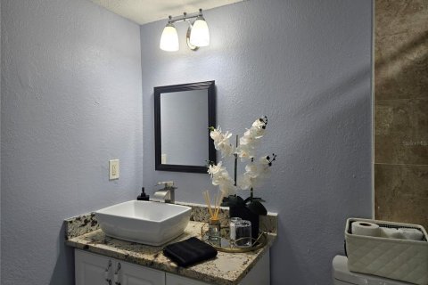 Villa ou maison à vendre à Tampa, Floride: 4 chambres, 146.04 m2 № 2411421 - photo 16