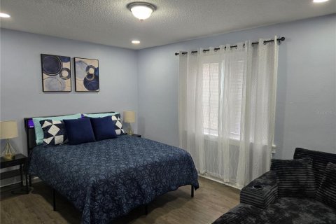 Villa ou maison à vendre à Tampa, Floride: 4 chambres, 146.04 m2 № 2411421 - photo 14