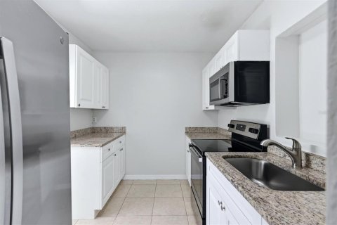 Casa en venta en Sarasota, Florida, 3 dormitorios, 128.21 m2 № 2385969 - foto 8