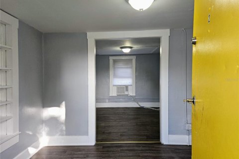 Apartamento en alquiler en Saint Petersburg, Florida, 2 dormitorios, 55.74 m2 № 1858232 - foto 2