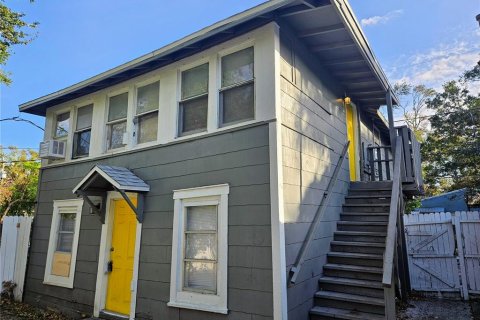 Apartamento en alquiler en Saint Petersburg, Florida, 2 dormitorios, 55.74 m2 № 1858232 - foto 1