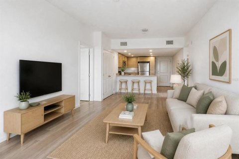Condo in Orlando, Florida, 3 bedrooms  № 2386314 - photo 14