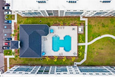 Condo in Orlando, Florida, 3 bedrooms  № 2386314 - photo 25