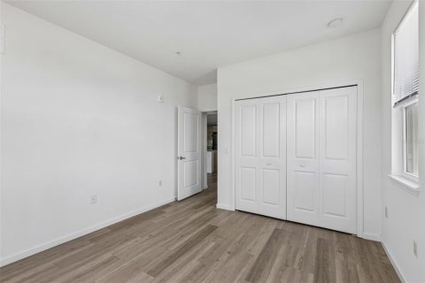 Condo in Orlando, Florida, 3 bedrooms  № 2386314 - photo 20