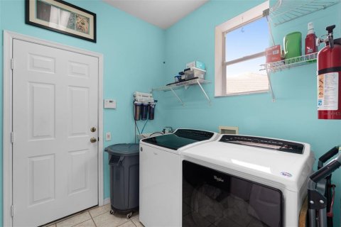 House in Windermere, Florida 3 bedrooms, 192.96 sq.m. № 1847972 - photo 21