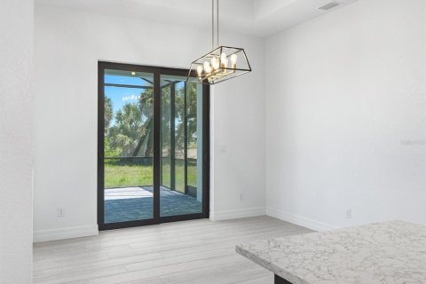 Villa ou maison à vendre à Rotonda, Floride: 4 chambres, 188.13 m2 № 2214859 - photo 9