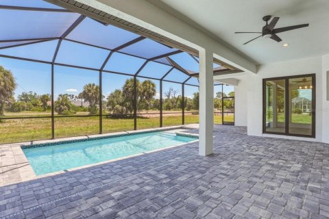 Villa ou maison à vendre à Rotonda, Floride: 4 chambres, 188.13 m2 № 2214859 - photo 2